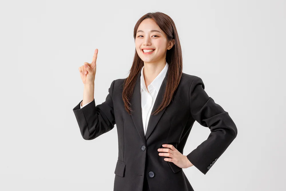 손가락으로 한 가지를 가리키는 어른